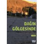 Dağın Gölgesinde